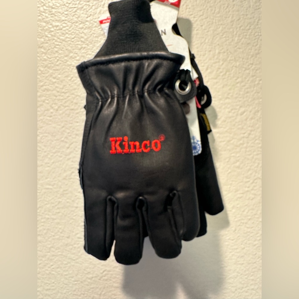 Black brand new KINCO ski or work gloves
